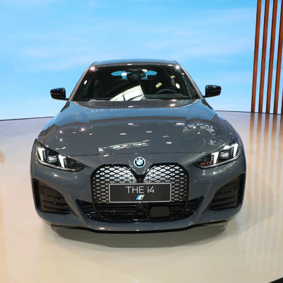 2023 FOR-B MW i4 M50 双エンジン AWD ポルティマオ 青 金属レベル 中型・大型車