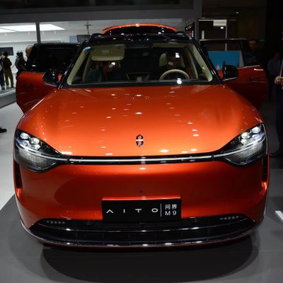 はい ESCと左方向 Aito M9 車 2024年 Ultra Extended Range Edition by Huawei