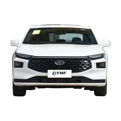 2024年 フォード・モンデオ 4WD セダン 拡張走行距離ガソリンエンジンとエネルギー電動